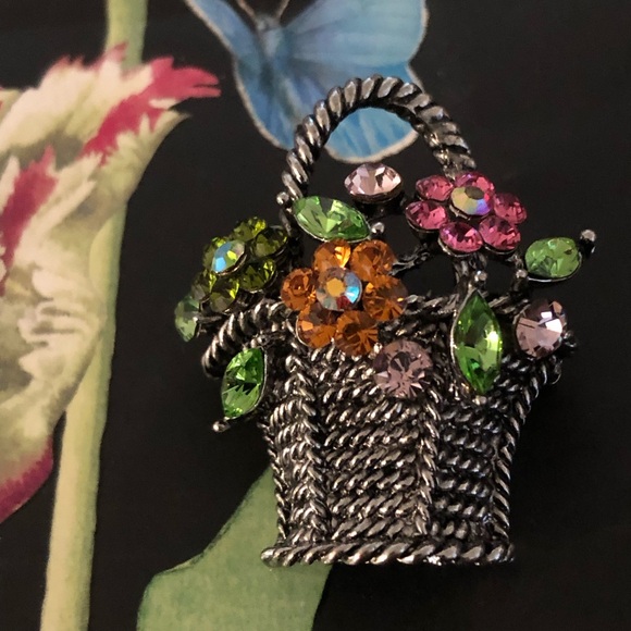 Vintage 1990’s Crystal Rhinestone Flower Pot Brooch By Victorian Trading Co - Picture 13 of 16